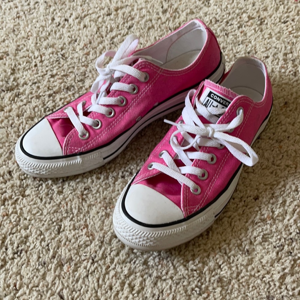 Converse - US size 8 in pink